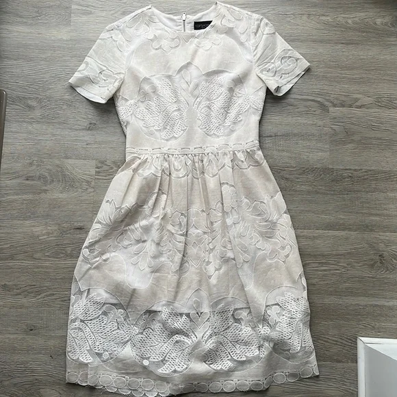 Topshop Cream and White Lace Dress - Picture 1 of 9